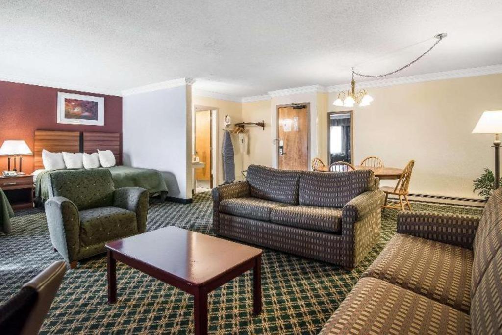 Quality Inn Rutland Buitenkant foto