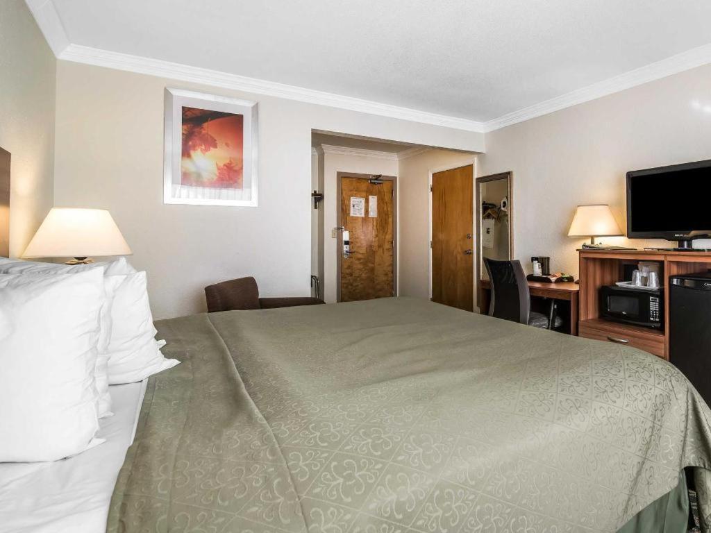 Quality Inn Rutland Buitenkant foto
